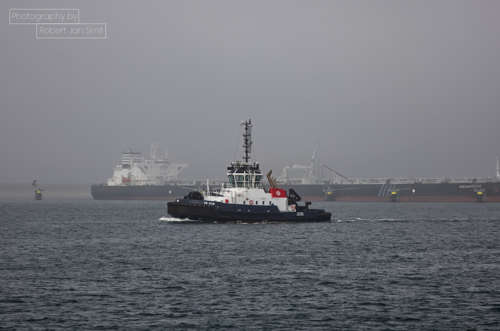 Sleepboot op de tweede Maasvlakte