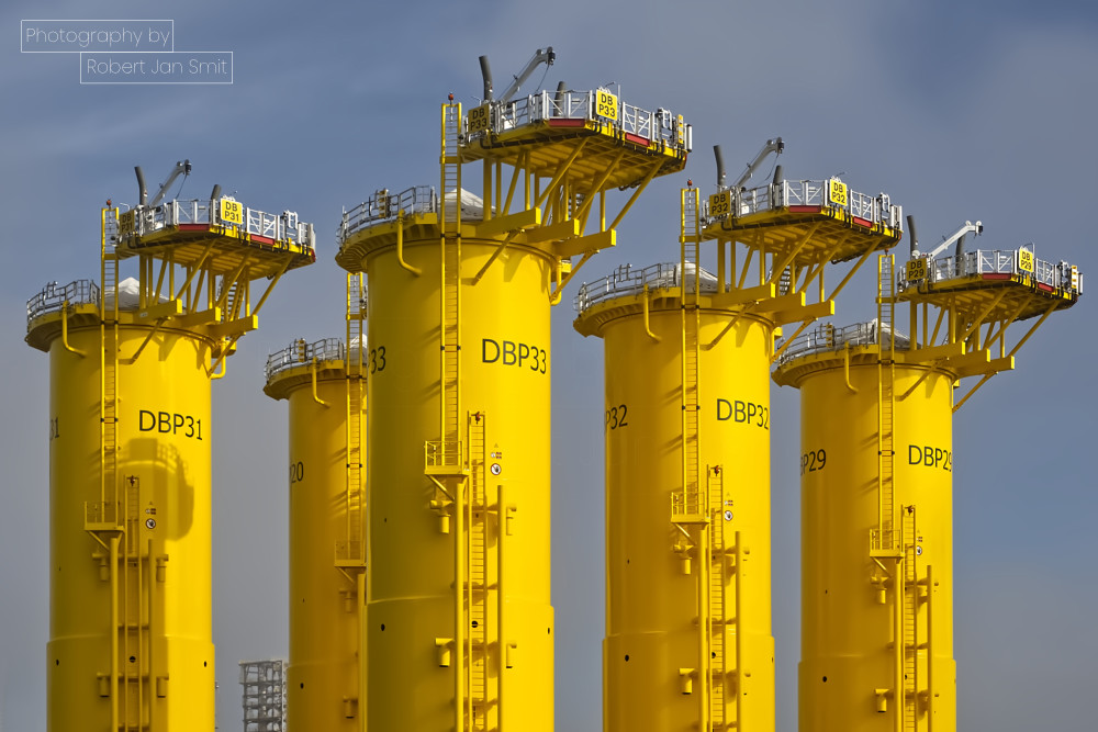 Maasvlakte-2 windmolenpalen