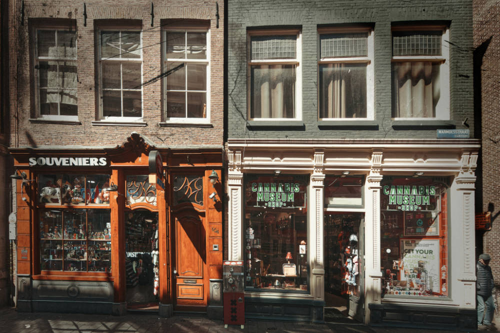 Warmoesstraat Amsterdam op grootformaatfoto
