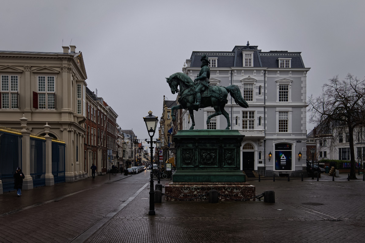 Standbeeld Paleis Noordeinde Den Haag 